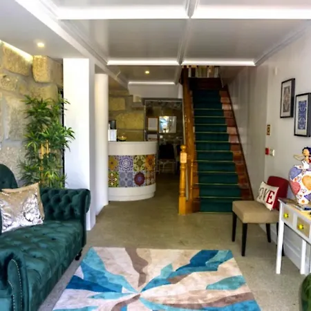De Charme Casa Fundevila Hotell 3*