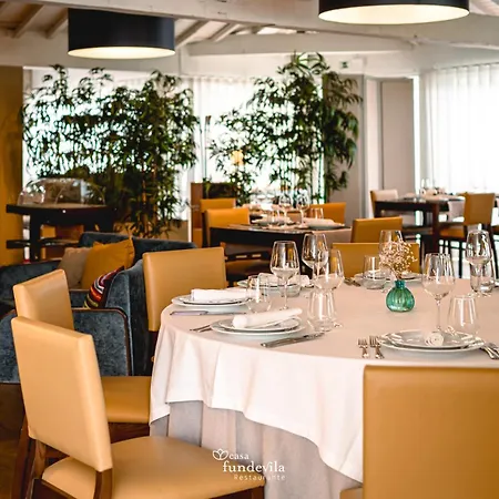 De Charme Casa Fundevila Hotell 3*