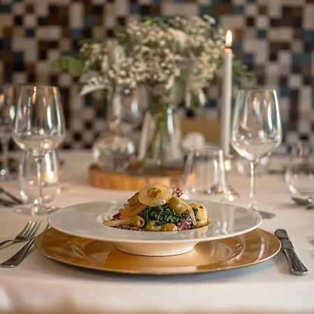 Casa Fundevila فندق فيلا فيرد