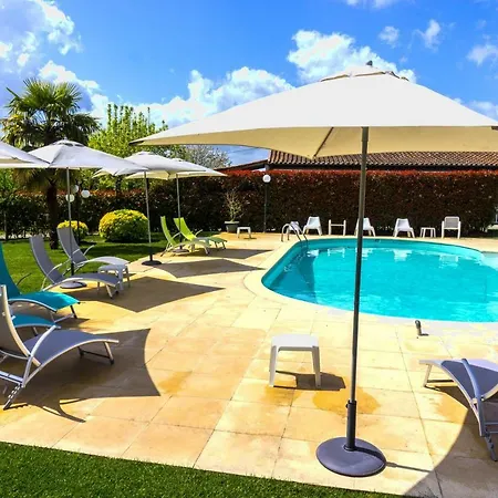 De Charme Casa Fundevila 酒店